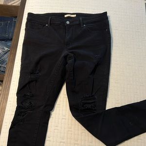 Black Levi 711 skinny jeans